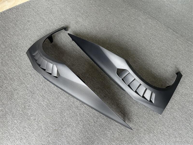Matte Dry Carbon Fiber Front Fender, Suitable for 14-19 Huracan LP610-4 and LP580-2 Two Door Coupe Style Ventilated Fenders